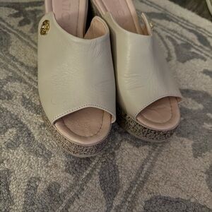 BONAVI ATTICA LOVE Block Heel Mule Sandal